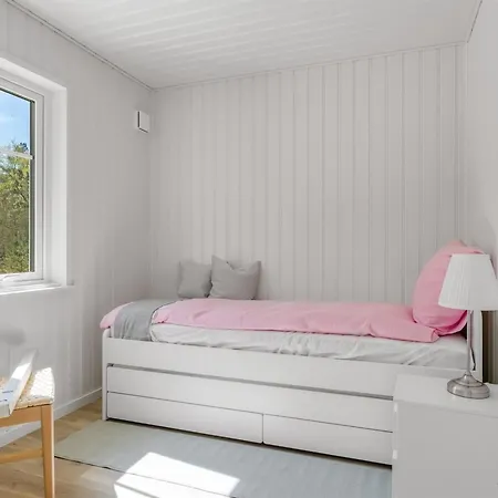 Edine - 917m From The Sea By Interhome *